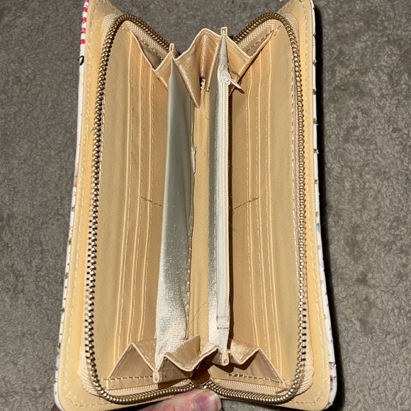 wristlet wallet - Picture 2 of 2